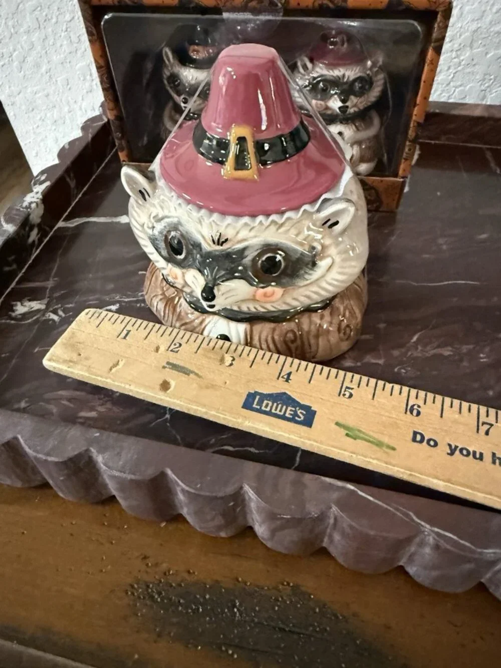 Johanna Parker Thanksgiving Pilgrim Sm Raccoon Jar Salt Pepper Shakers Set Table